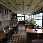 Bed and Breakfast Bguest & 3*