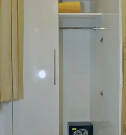 לינה וארוחת בוקר Bguest & איסטמבול