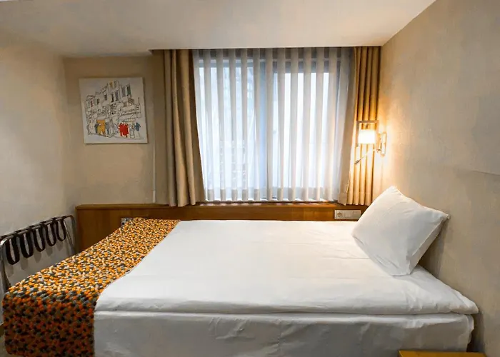 Bed & Breakfast Bguest & 3*