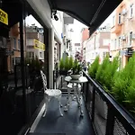 Bguest Hotel&residence Bed and breakfast Estambul
